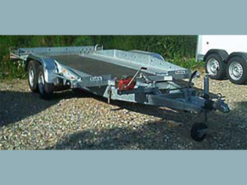trailer3b-300x140